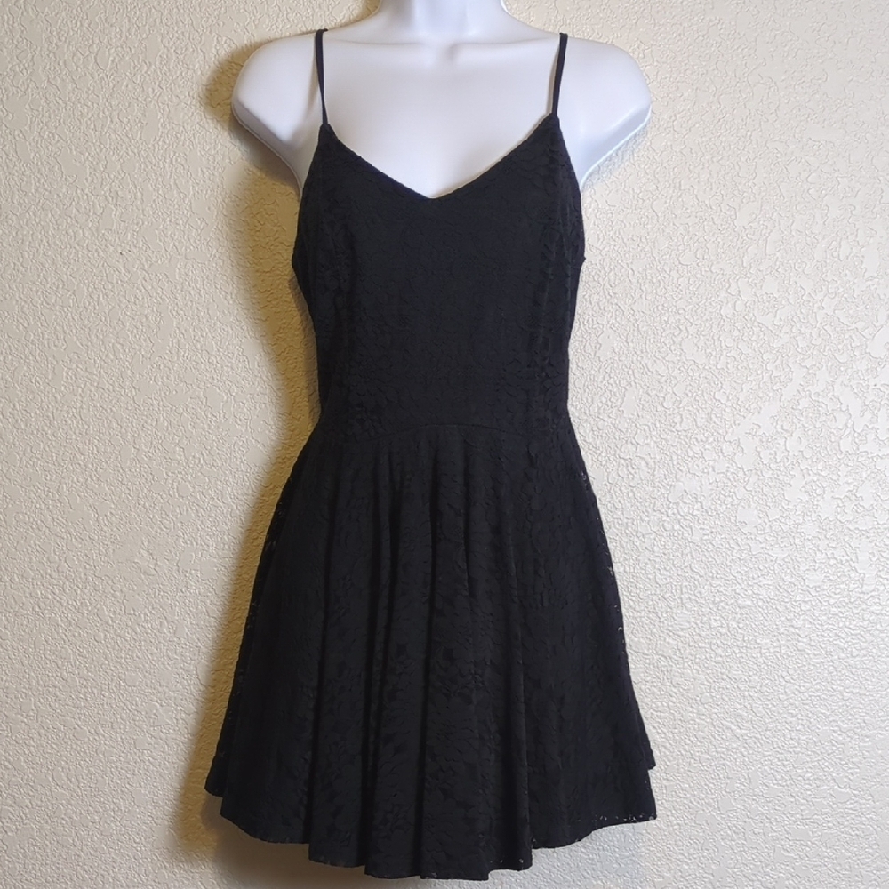 Noble U black floral jacquard sleeveless open tie back mini dress